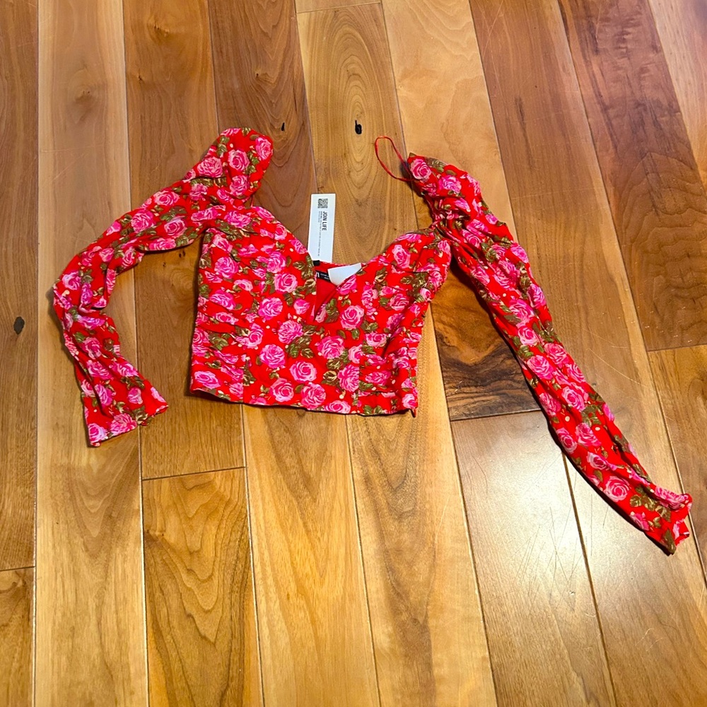 Adorable floral top - Size XS